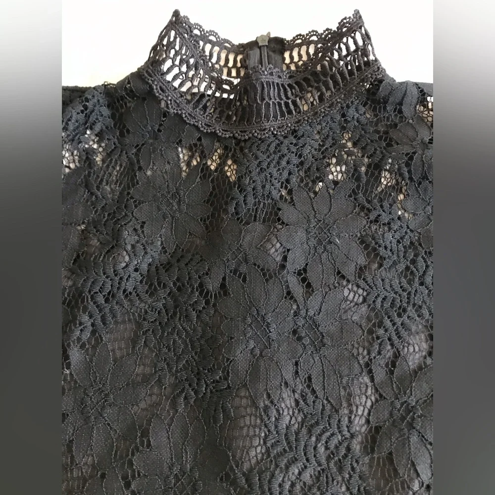 Beautiful Black Lace Top with Ruffle Sleeves By SHIRELY Size Medium - Picture 14 of 16
